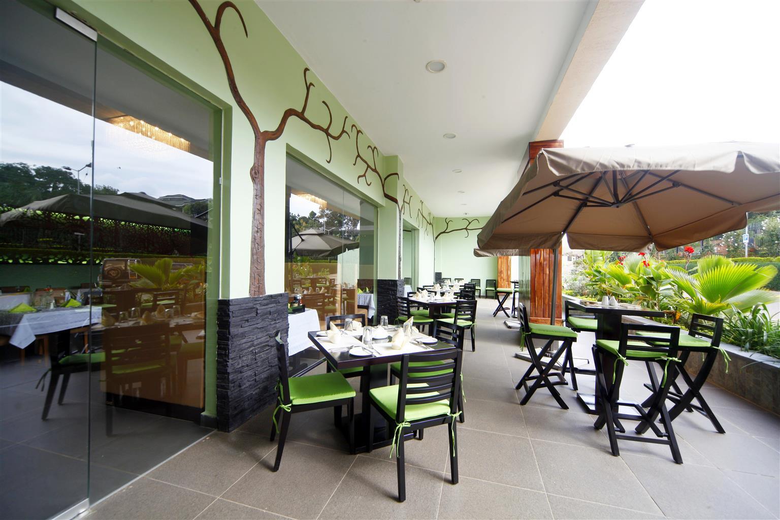 Best Western Premier Garden Hotel Entebbe Exterior foto